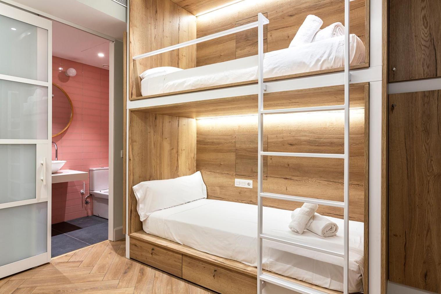 Weflating Boutique Hostel Barcelona Exterior foto